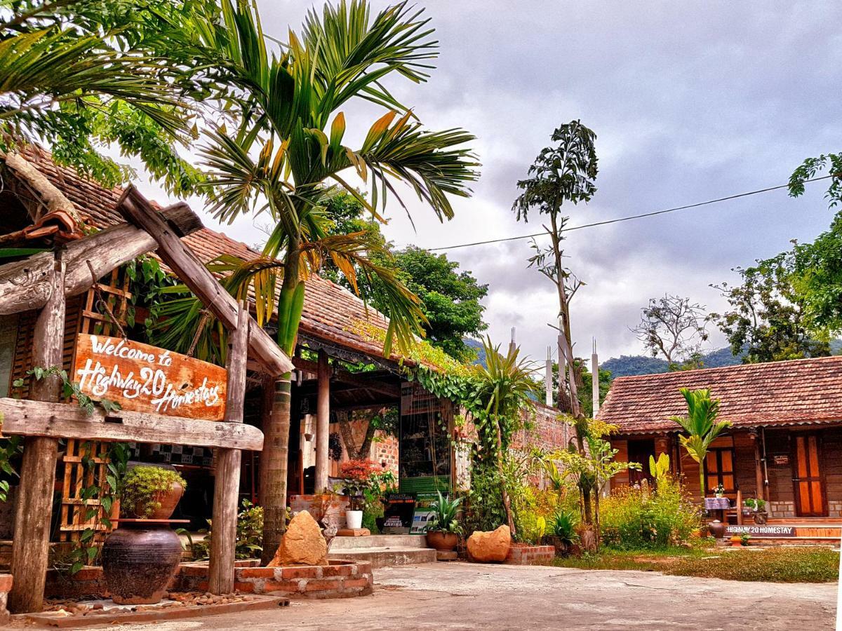 Highway 20 Homestay Phong Nha Kültér fotó